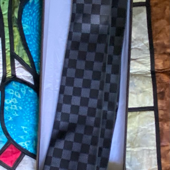 Louis Vuitton silk tie - Picture 5 of 7